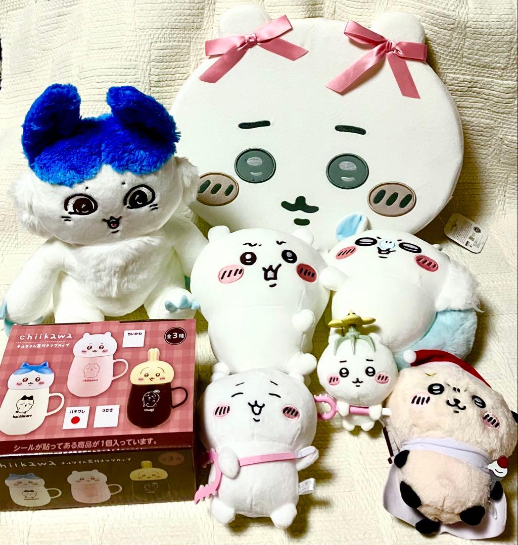 ちいかわ　グッズ　８種セット(ぬいぐるみ×６種、低反発、マグ)