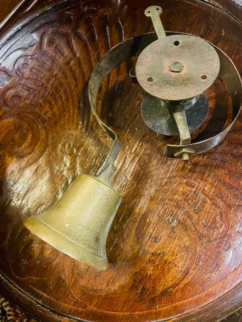 英国アンティークサーヴァントベル①