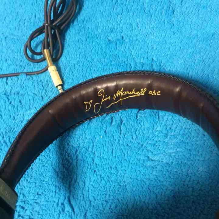 ヘッドホン Marshall HEADPHONES