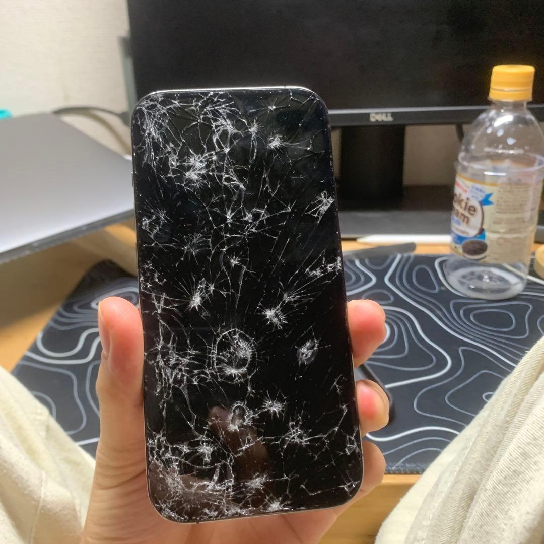 ひび割れスマートフォン 本体