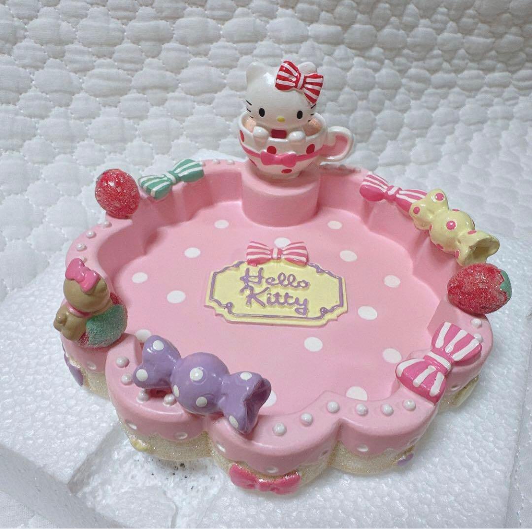 サンリオ❣️激レア　ハローキティ　スタンドミラー　トレイの2点