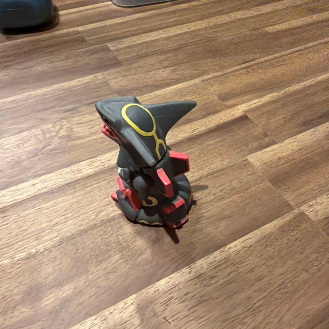 レックウザ　色違い　指人形　ポケモンキッズ