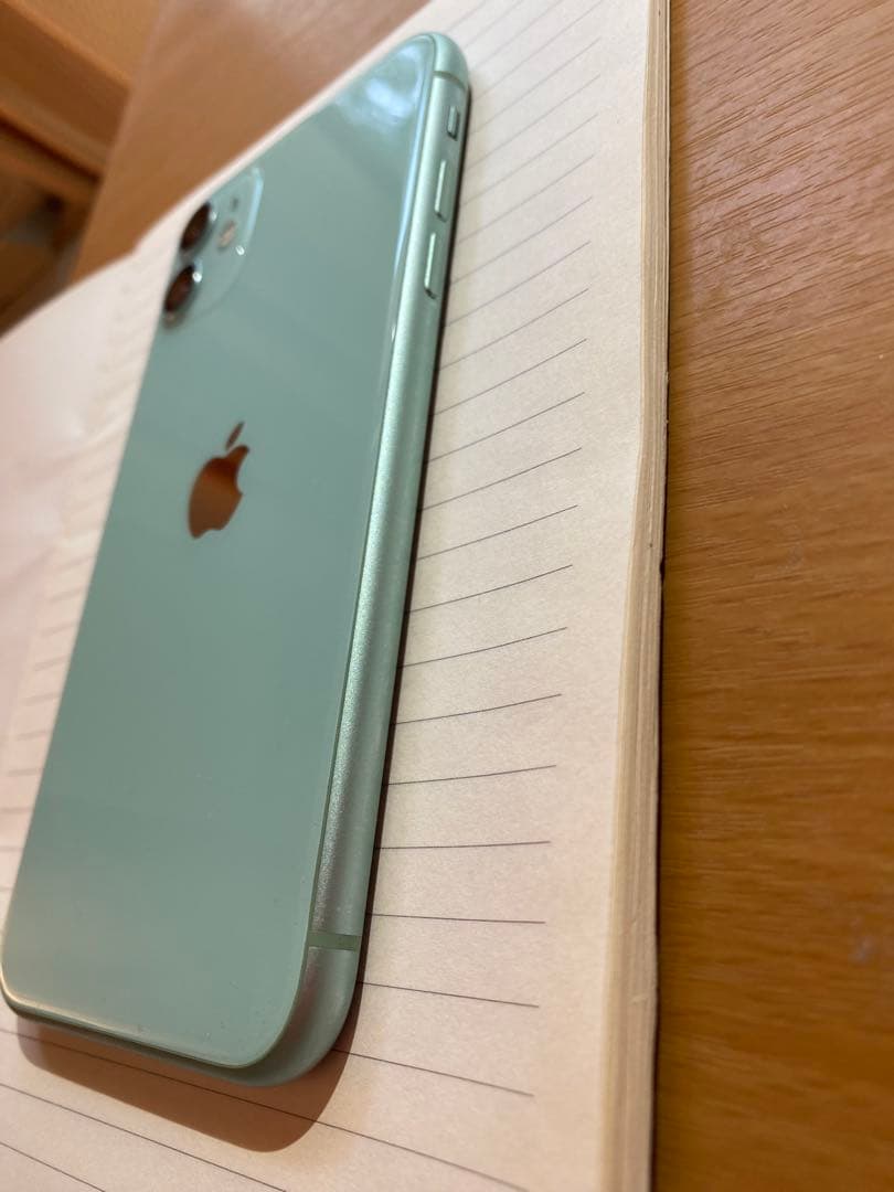 iPhone ホワイト ケース付き