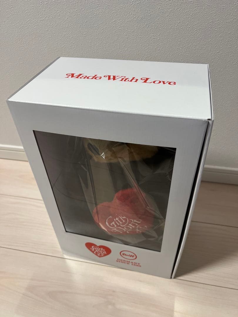 girls don't cry × steiff テディベア