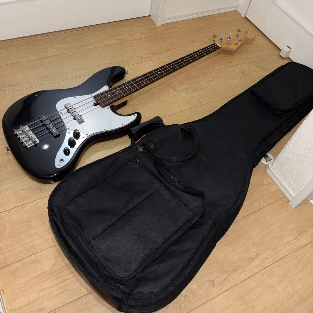 ブラック！バッカス　ユニバースシリーズ　ジャズベースタイプベースギター　調整済み