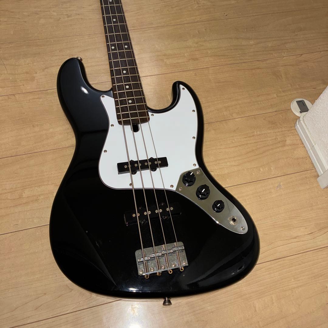 ブラック！バッカス　ユニバースシリーズ　ジャズベースタイプベースギター　調整済み