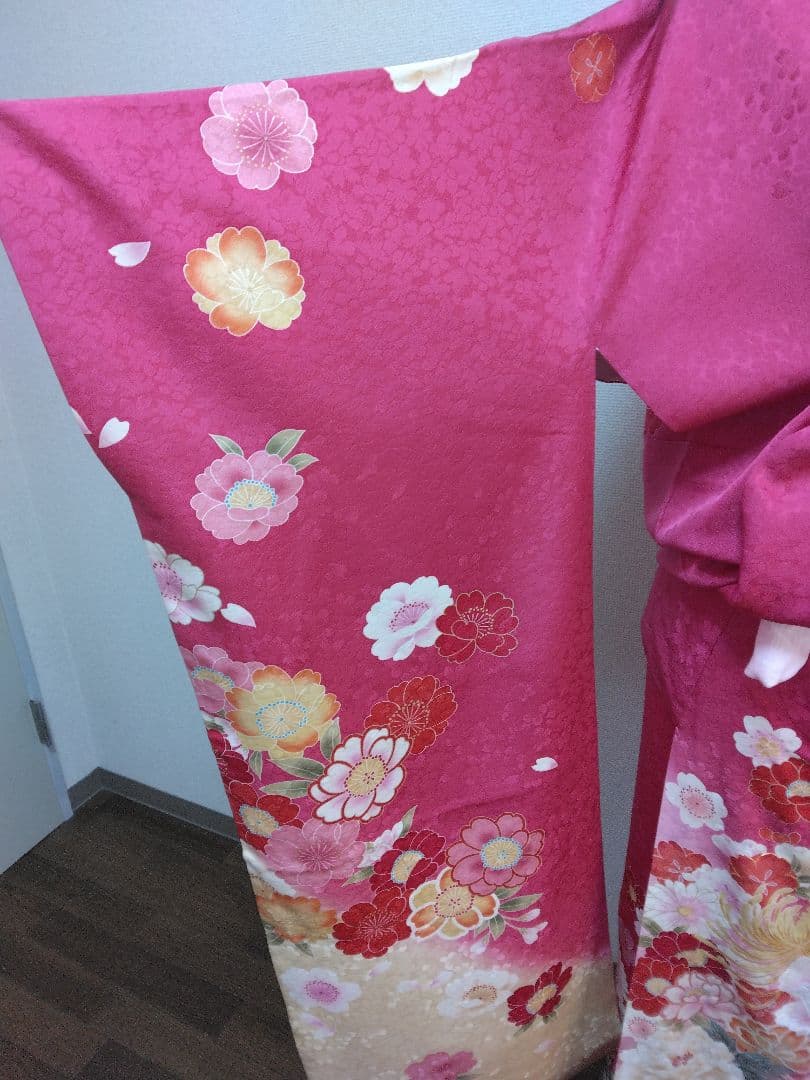 ピンク 花柄 振袖 着物正絹