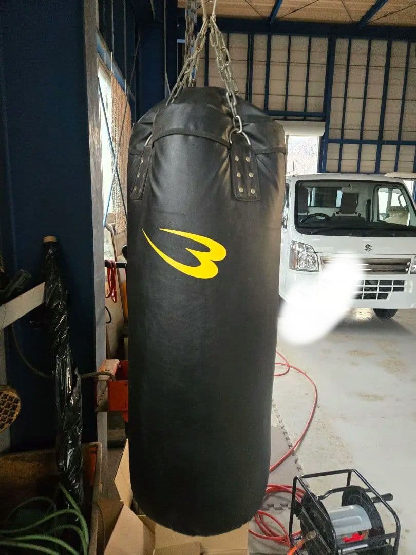 ボディメーカ ーサンドバッグ 黒　まだまだ使えます。