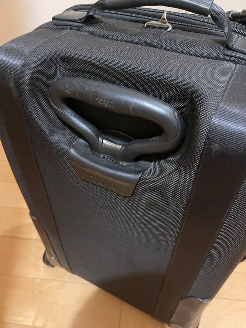 y*2様 TUMI キャリーケース