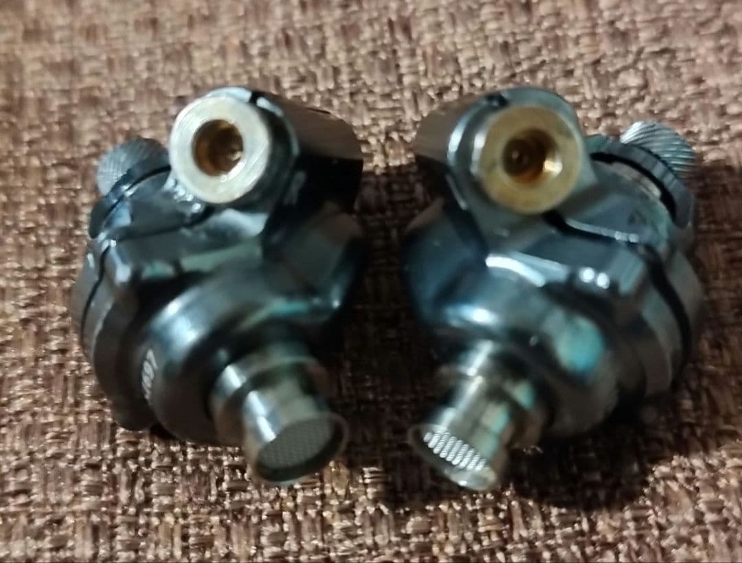 g*9様 ジャンク　HS1697Ti mmcx