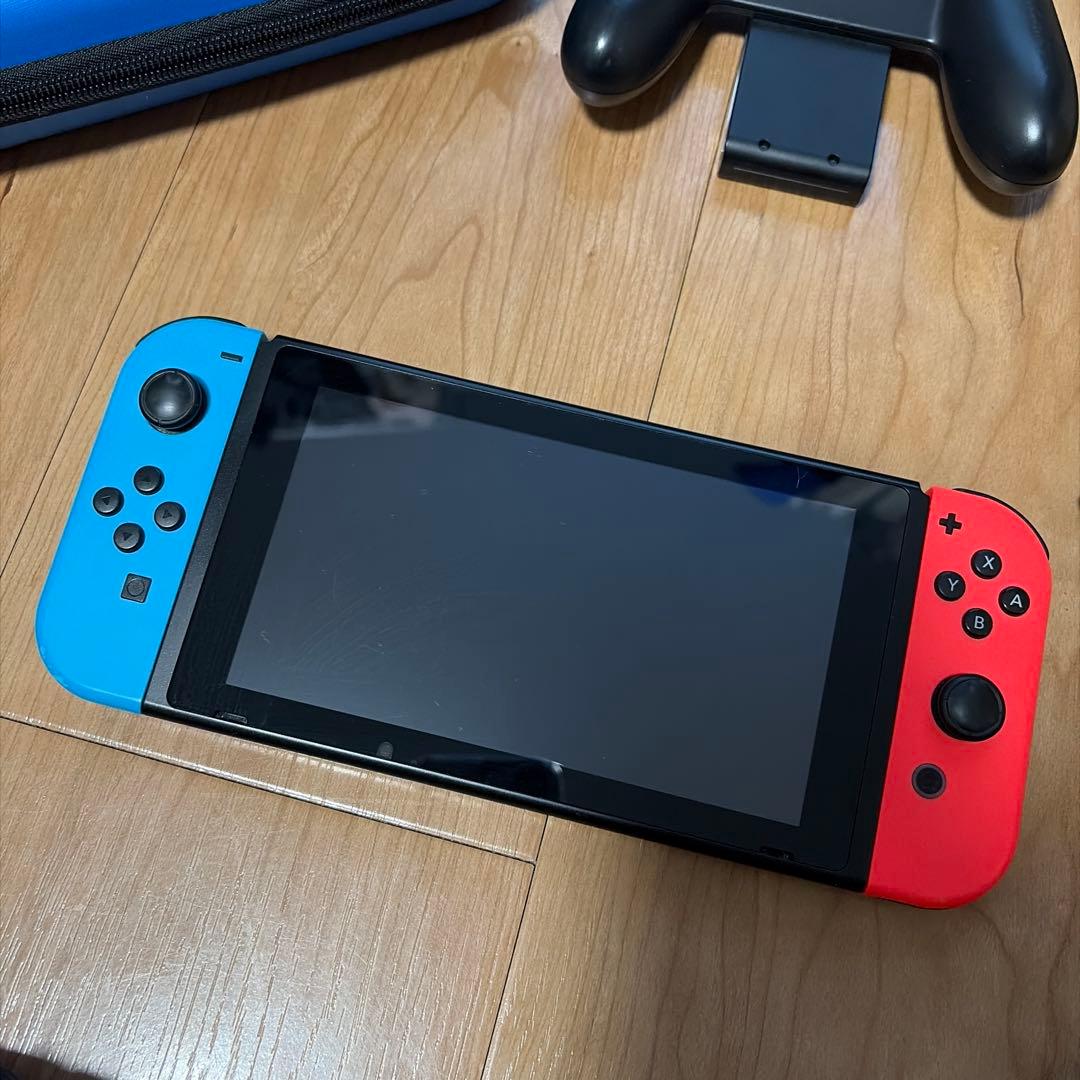 Nintendo Switch 本体 ネオンレッド・ブルー　ヘッドフォンつき