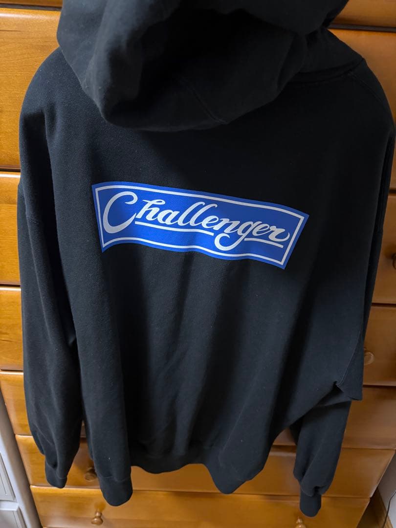 Challenger ブラック ジップアップパーカー