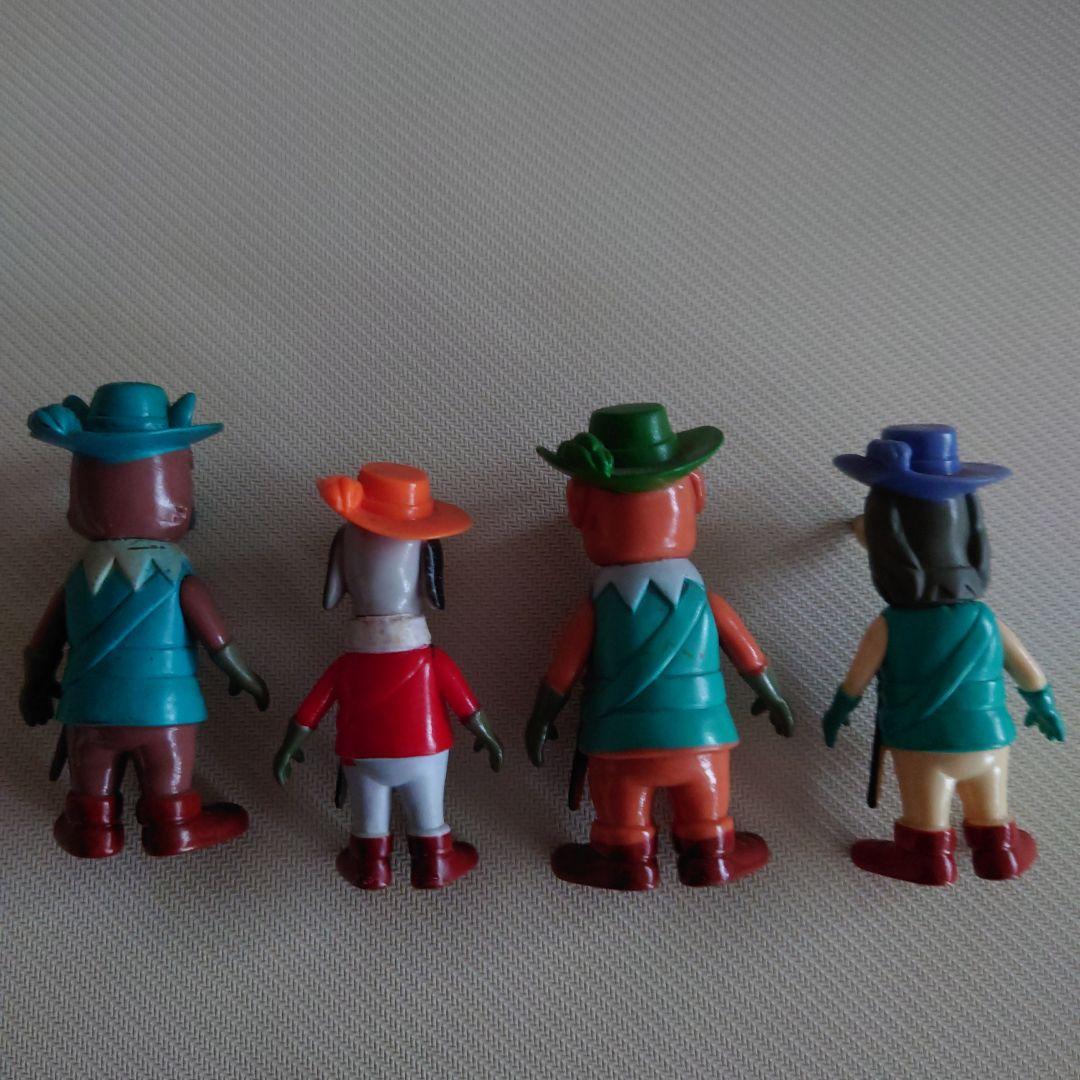 ワンワン三銃士 フィギュア 4体セット 箱付き