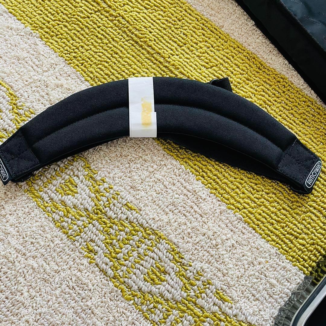 リモワ アタッシュケース 黒　ハンドバック　ショルダー　ポーチ付　ダイヤル