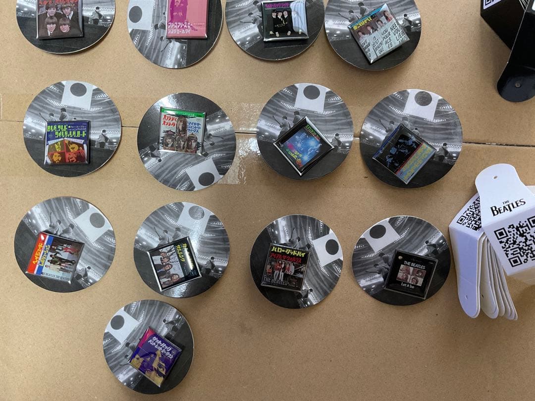 ビートルズ　ピンズカプセル　ガチャガチャ　18種コンプリート