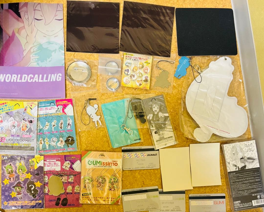 LIVEDRIVE IA x JIN GUMI 缶バッジ　キーホルダー　セット