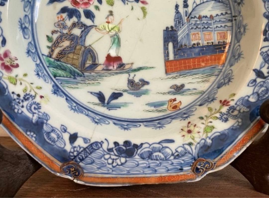 中国古美術品　清の乾隆時代　青花粉彩人物皿　本物保証 22cm