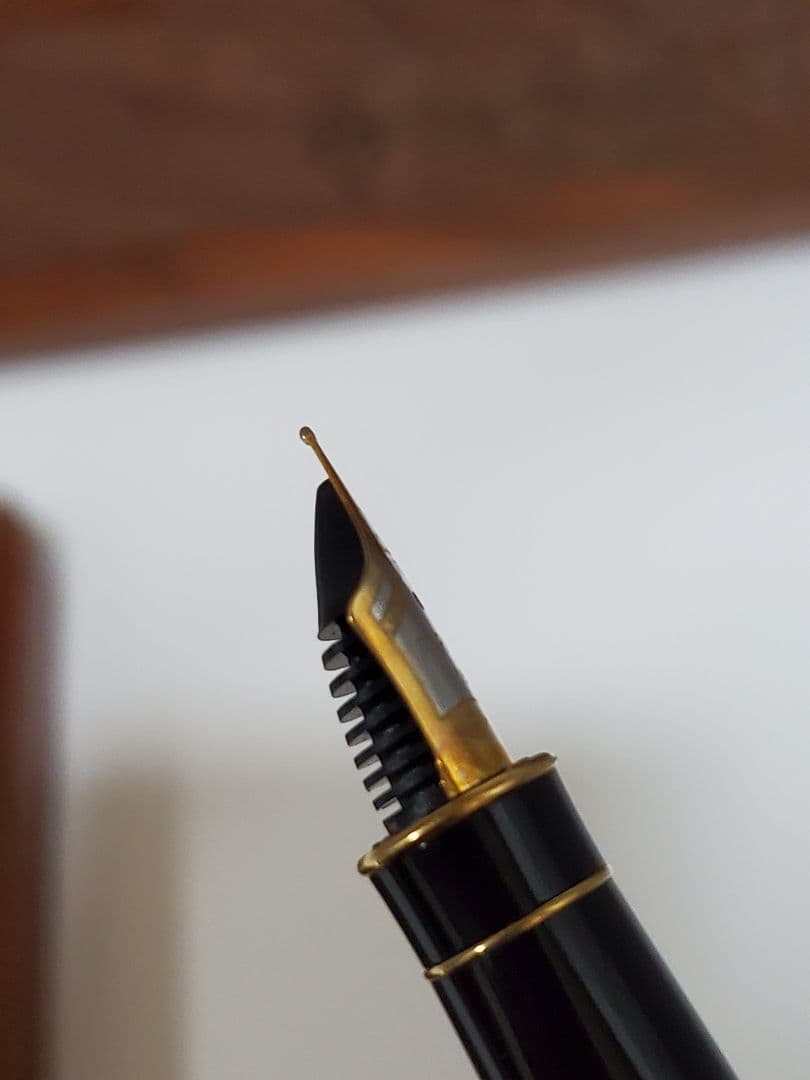 未使用　PARKER パーカー ソネット ビゾンフォンセ　真正漆 万年筆　18k