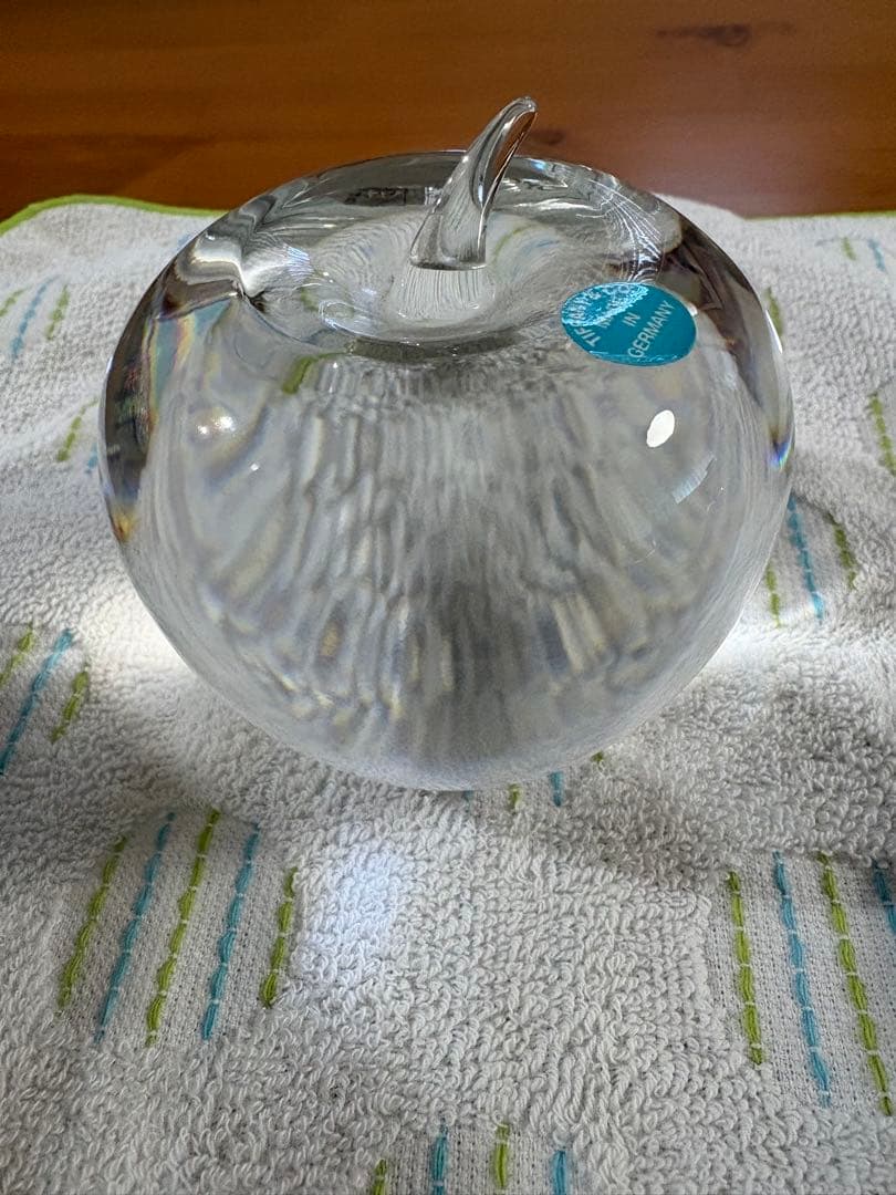 ティファニー、アップルのペーパーウェイト