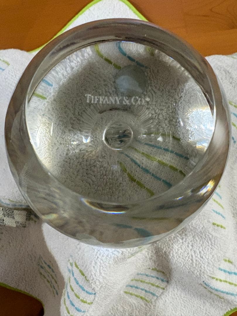 ティファニー、アップルのペーパーウェイト