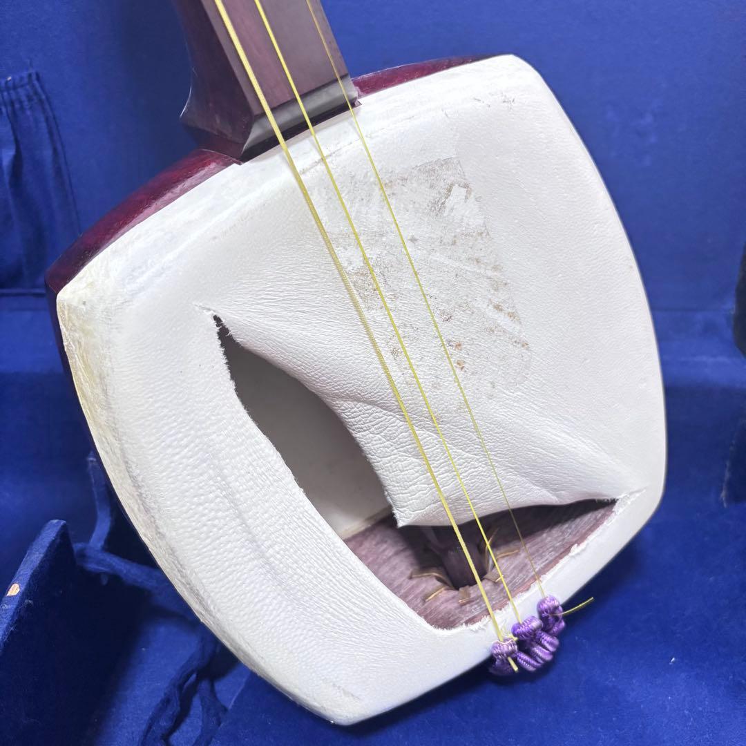 ■ 津軽三味線 子持 綾杉彫 紅木 二枚溝