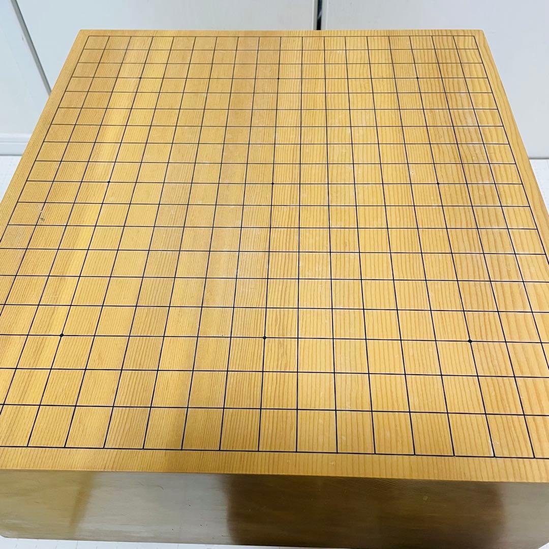 【良品】囲碁盤　本榧　天地柾　5寸7分　脚付きヘソ有り　蛤碁石 那智黒碁石　碁笥