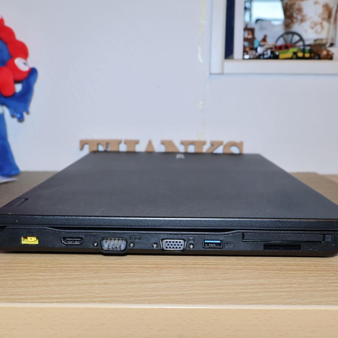 特価品！Win11公式対応8世代Corei5/メ8G/高速SSD/DVD/無線