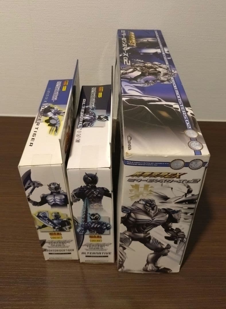 装着変身 EX ミラーモンスターズ02 仮面ライダー タイガ オルタナティブ