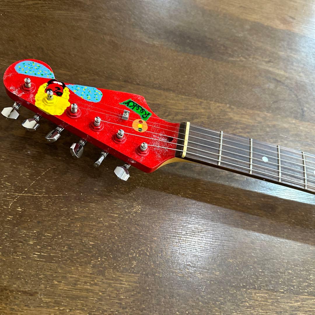 フェンダー　ストラトタイプ　ビートルズのジョージロッキー風エレキギター動作良好