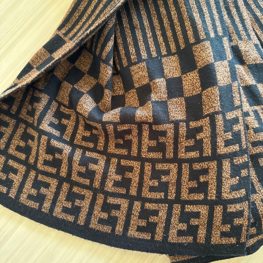 FENDI ロゴ チェック柄 マフラー