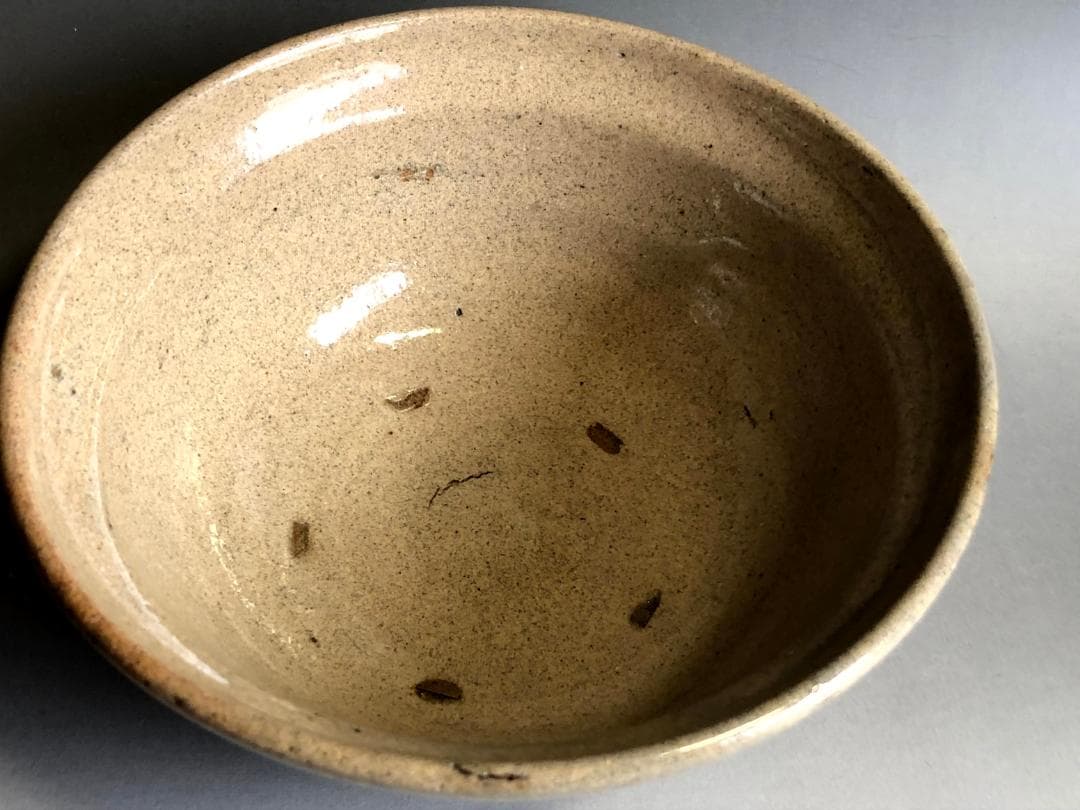 茶碗■刷毛目 平八 自然釉（灰釉系）土の温もりを感じられる古い抹茶碗 時代物■