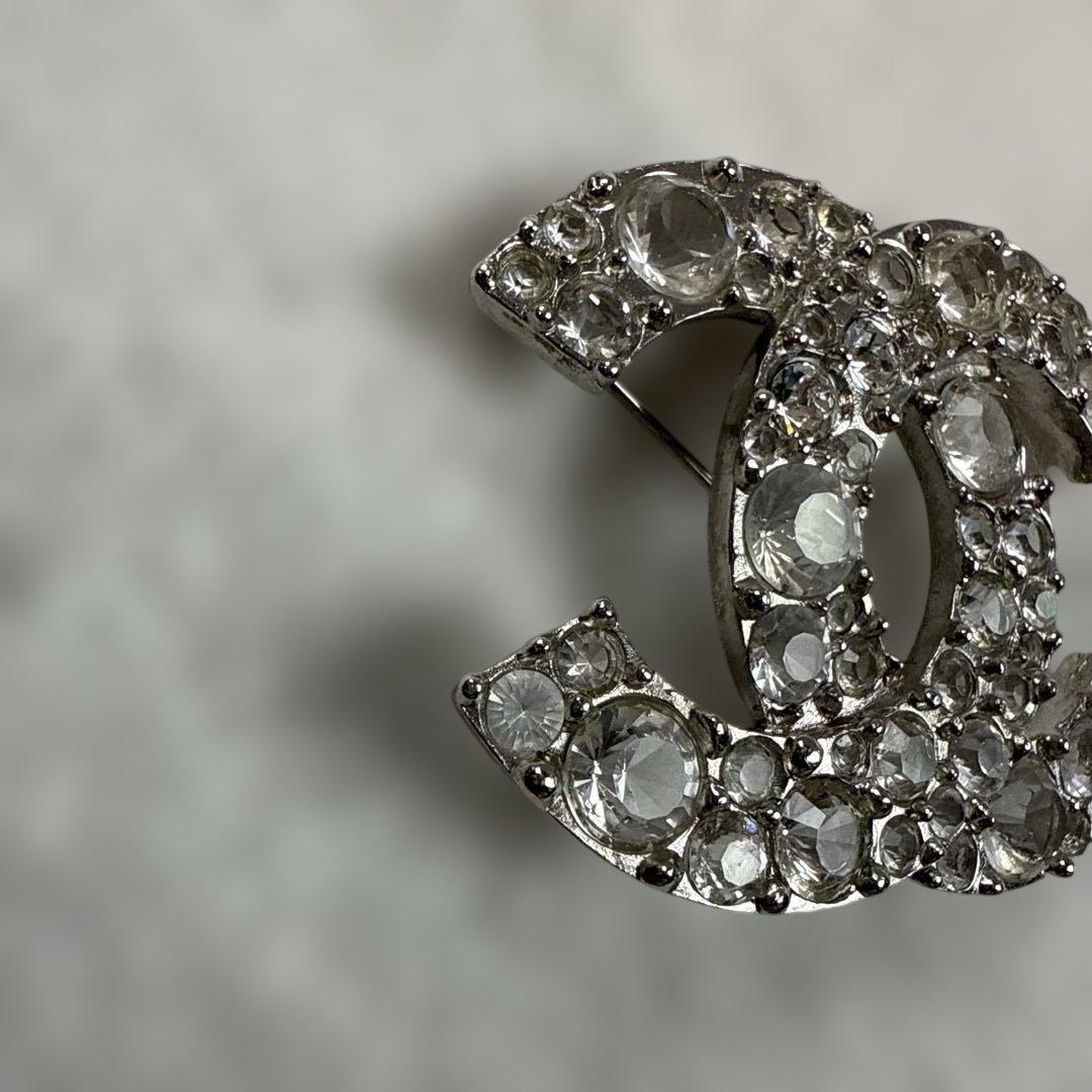 CHANELシャネル　ブローチ　クリアストーン　ココマーク　シルバーカラー