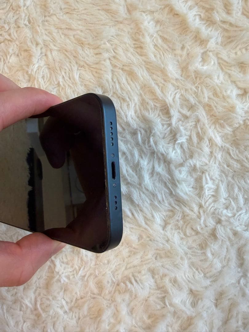 Apple iPhone 14 ブラック ケース付き