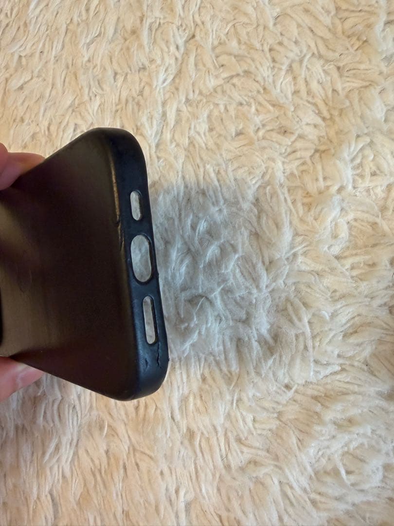 Apple iPhone 14 ブラック ケース付き