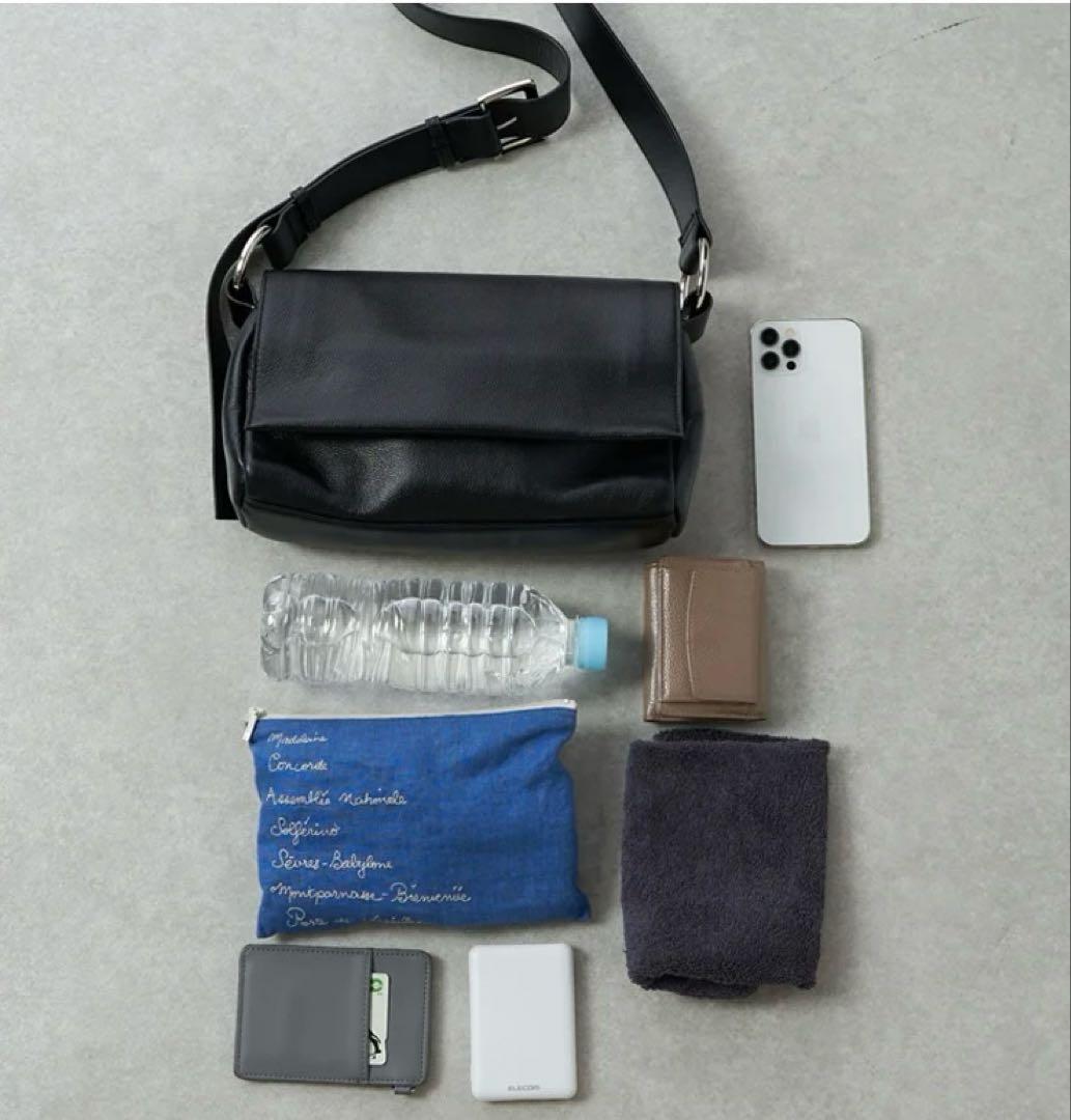 【新品】 ボディバッグ / ショルダーバッグ ブラック / 黒