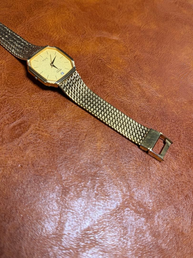 A130希少 稼動品 SEIKO DOLCE スクエア型　80年代ヴィンテージ