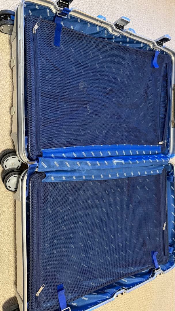 RIMOWAリモワ シルバーインテグラル スーツケース 約72cm x約44cm