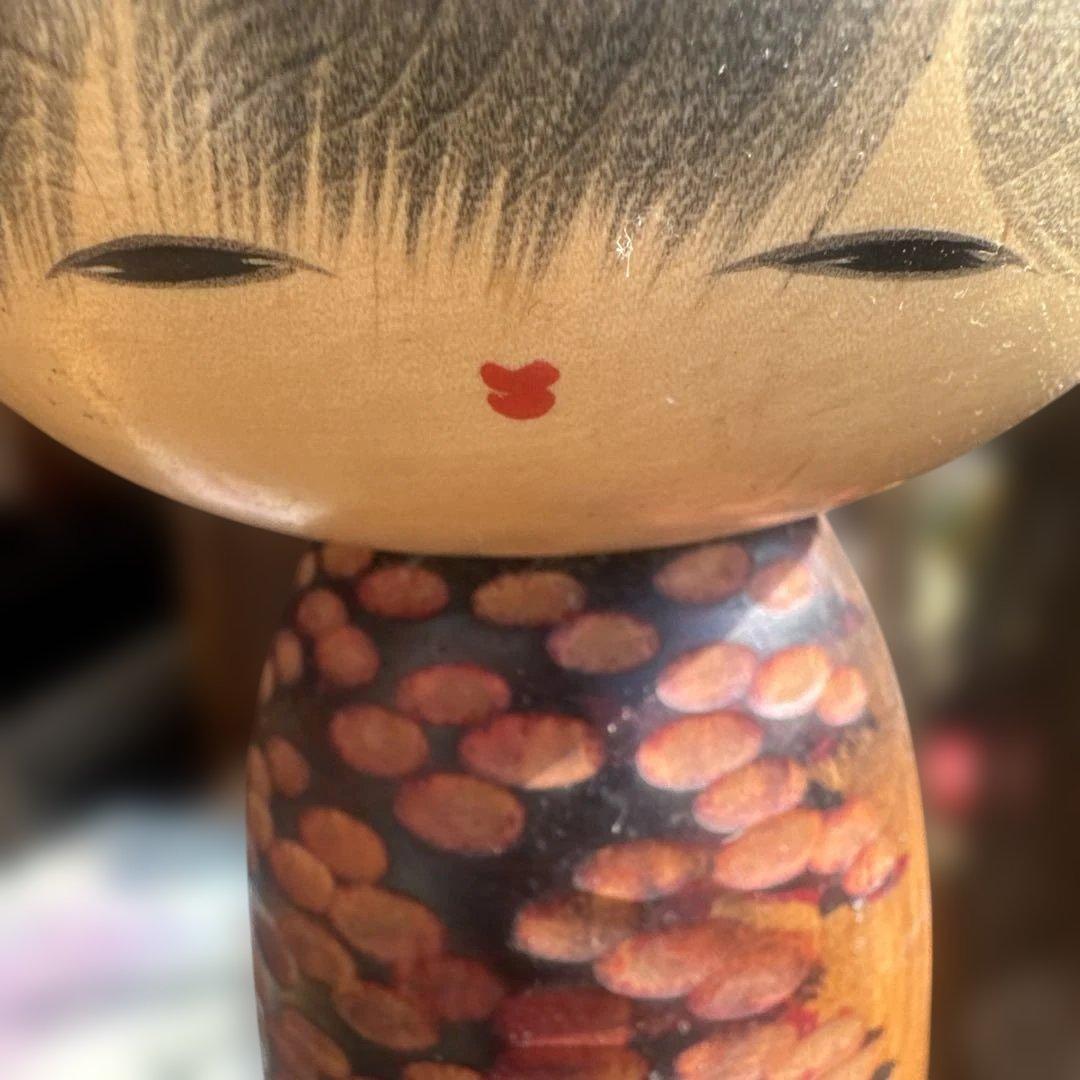 木製こけし 花模様 微笑み　渡辺正雄　彩秋