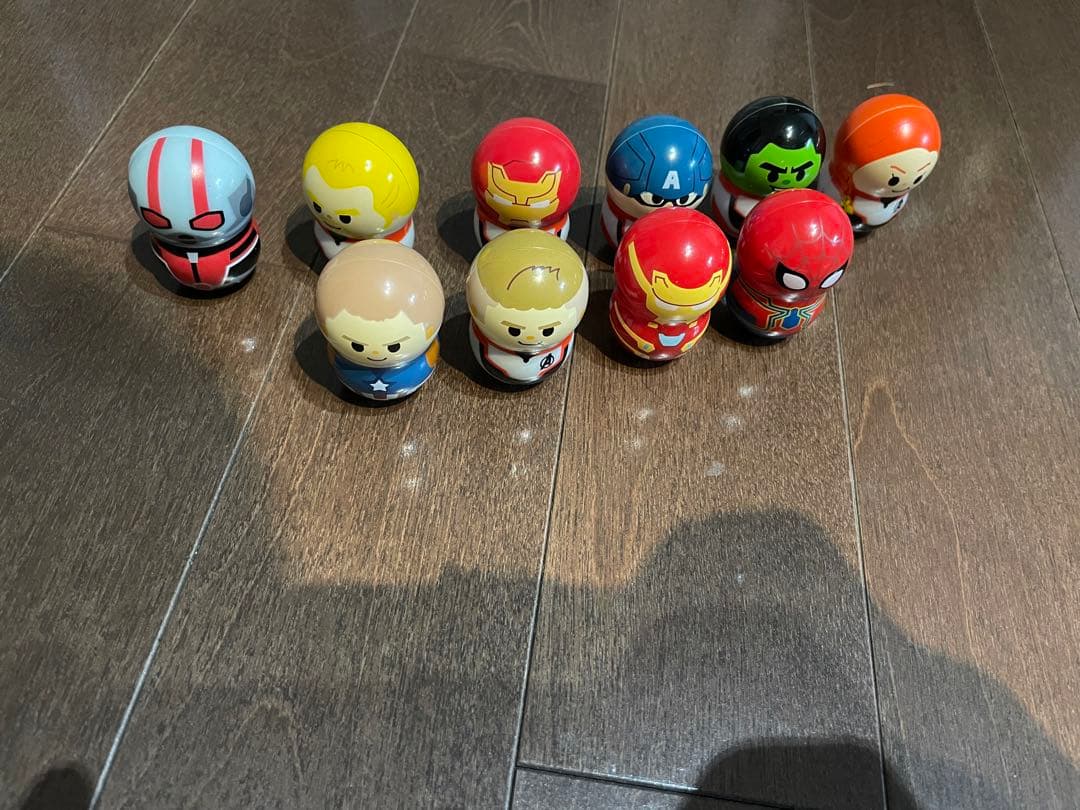 マーベル　セット　　アベンジャーズ　/エンドゲーム 限定クーナッツ