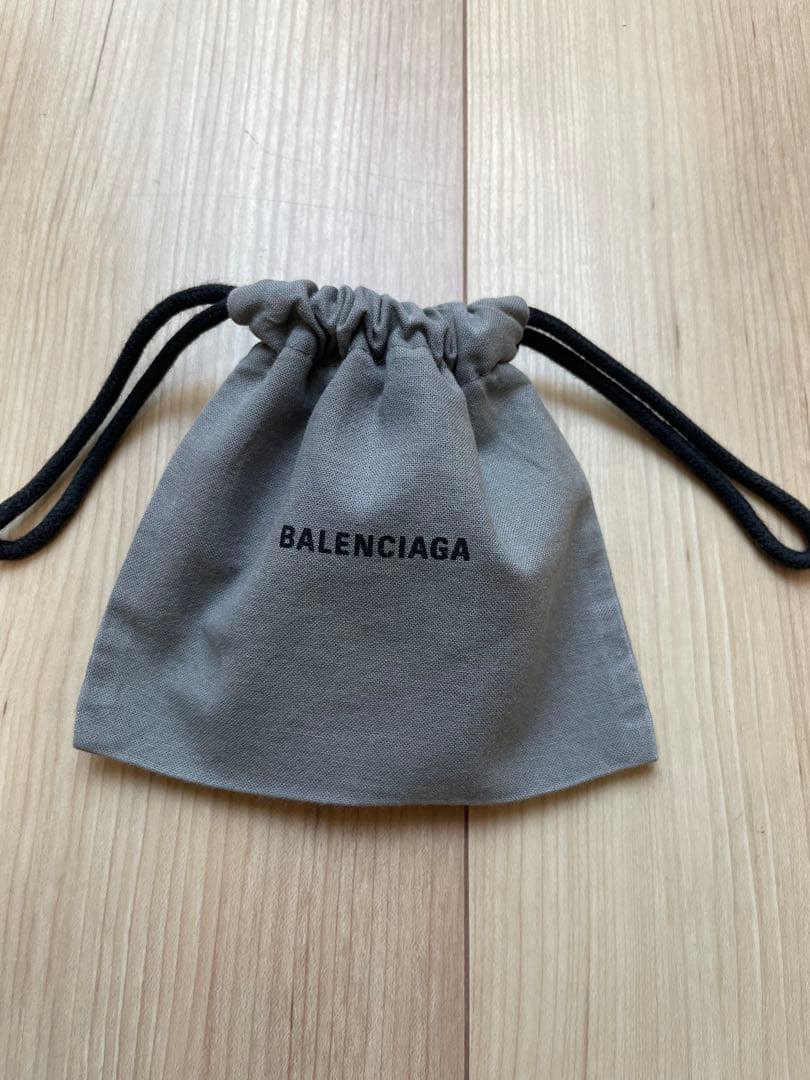 BALENCIAGA ブラックレザー三つ折り財布