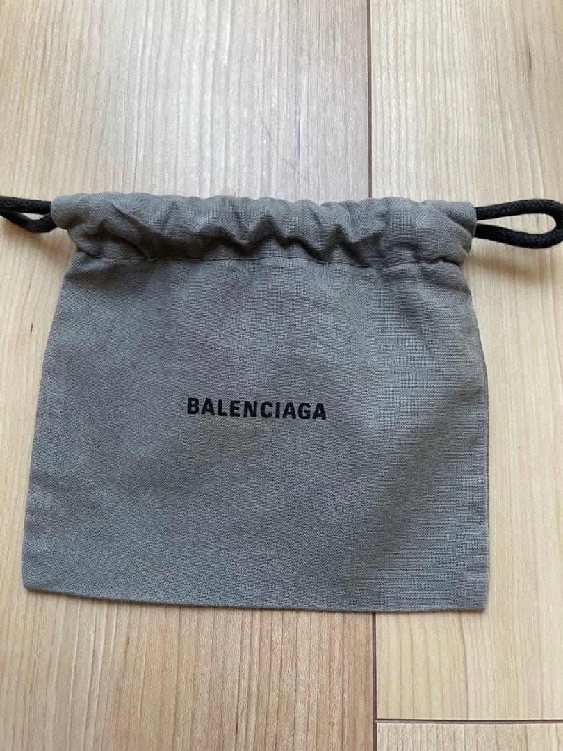 BALENCIAGA ブラックレザー三つ折り財布