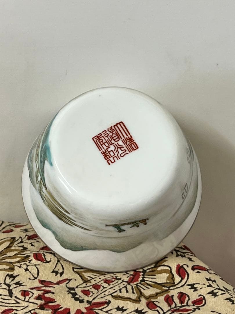 古美術• 手描粉彩山水人物水盂•【大清道光年製】在銘 • 時代物　XG55