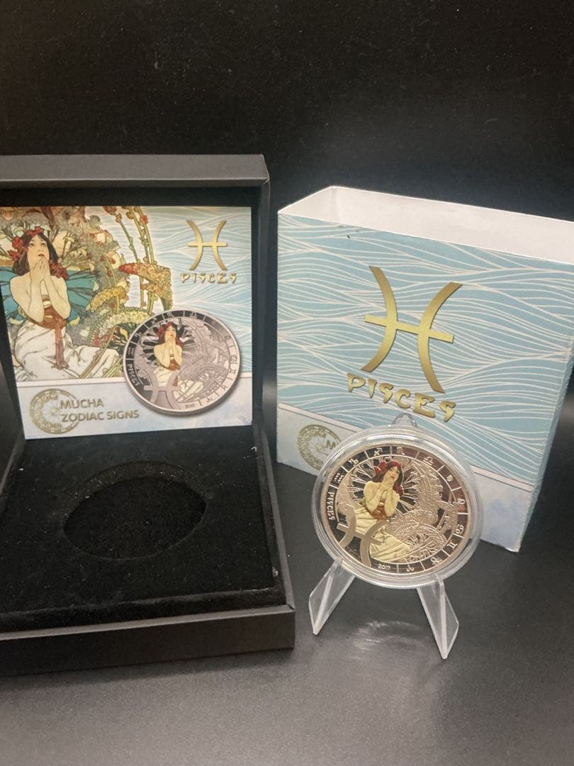 ミュシャ × 黄道十二宮 ― 双魚宮（魚座）　銀メッキ付き白銅貨