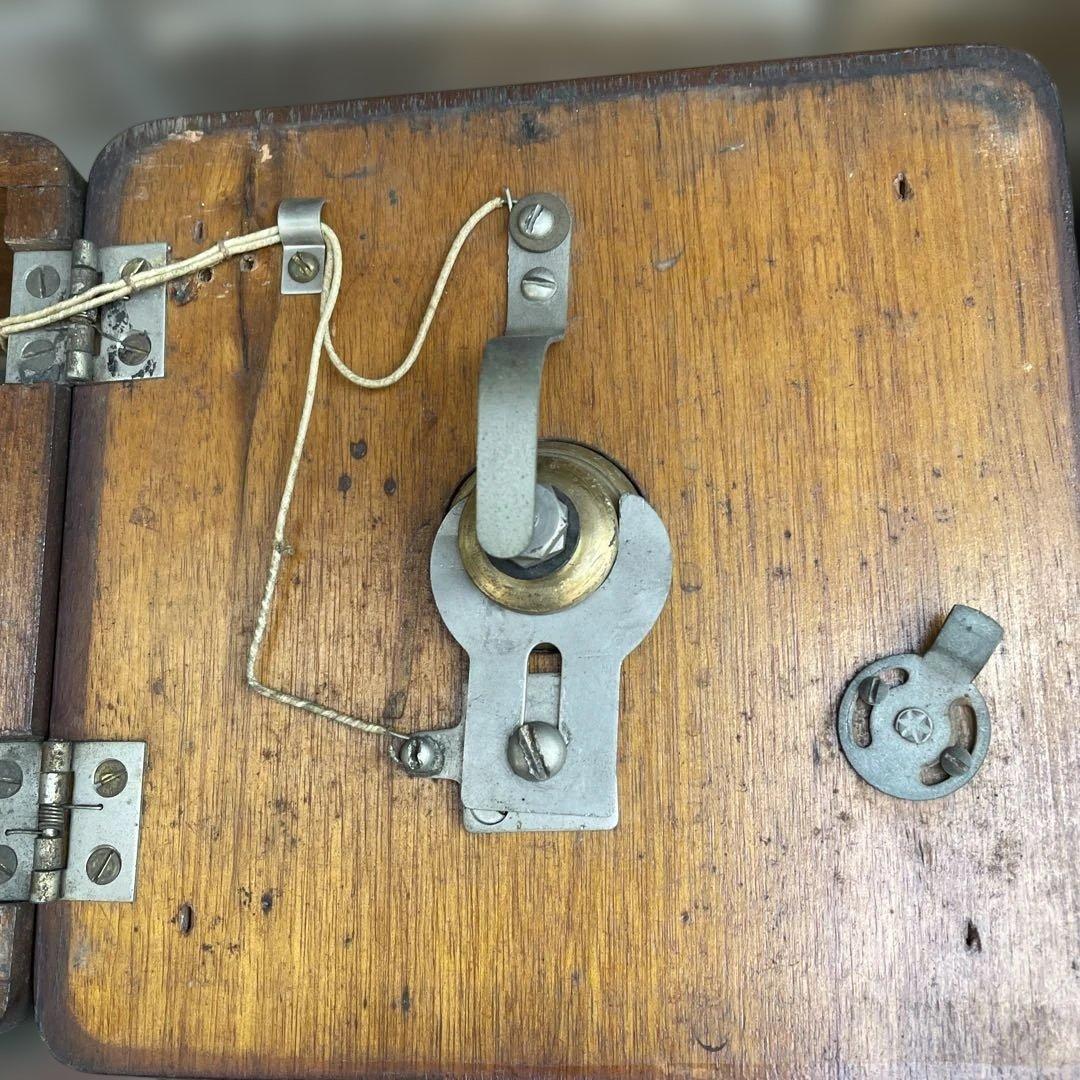 B 国鉄廃品 鉄道廃品 デルビル磁石式壁掛電話機　レトロ壁掛け電話機　国鉄電話機