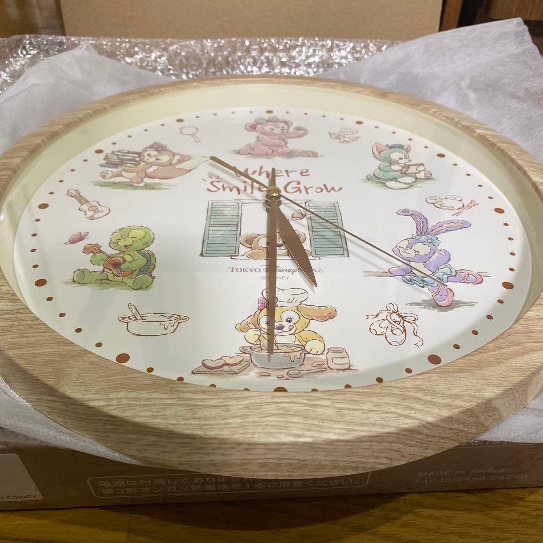 ダッフィ&フレンズWhere Smiles Grow 掛時計　新品