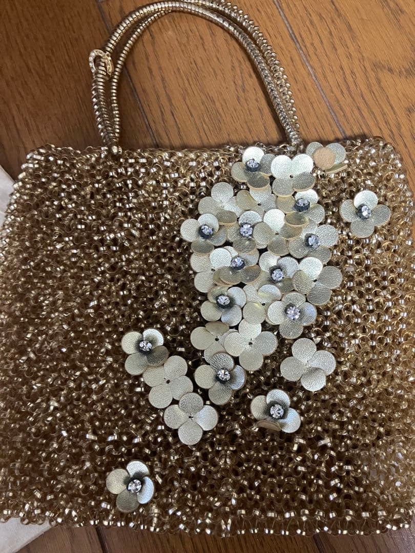 ANTEPRIMA ゴールド フラワーモチーフ パーティーバッグ