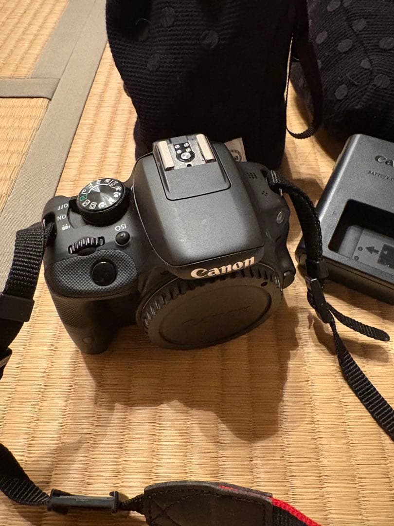 Canon EOS Kiss X7 デジタル一眼レフ2レンズセット、