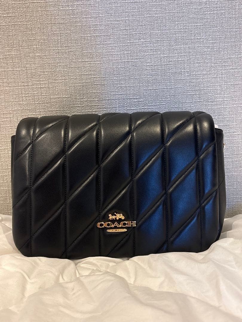 COACH ブラック ショルダーバッグ キルティング