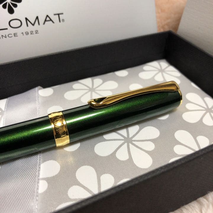 廃番 新品未使用 ディプロマット 万年筆 エクセレンスエー エバーグリーン M