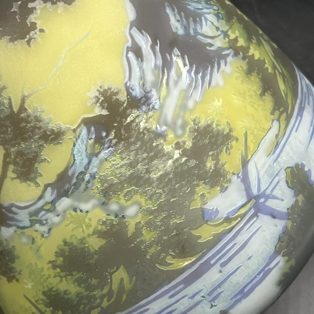 エミールガレ 　　山景紋　特大　花瓶　カメオ彫り　被せガラス　高さ26ｃｍ